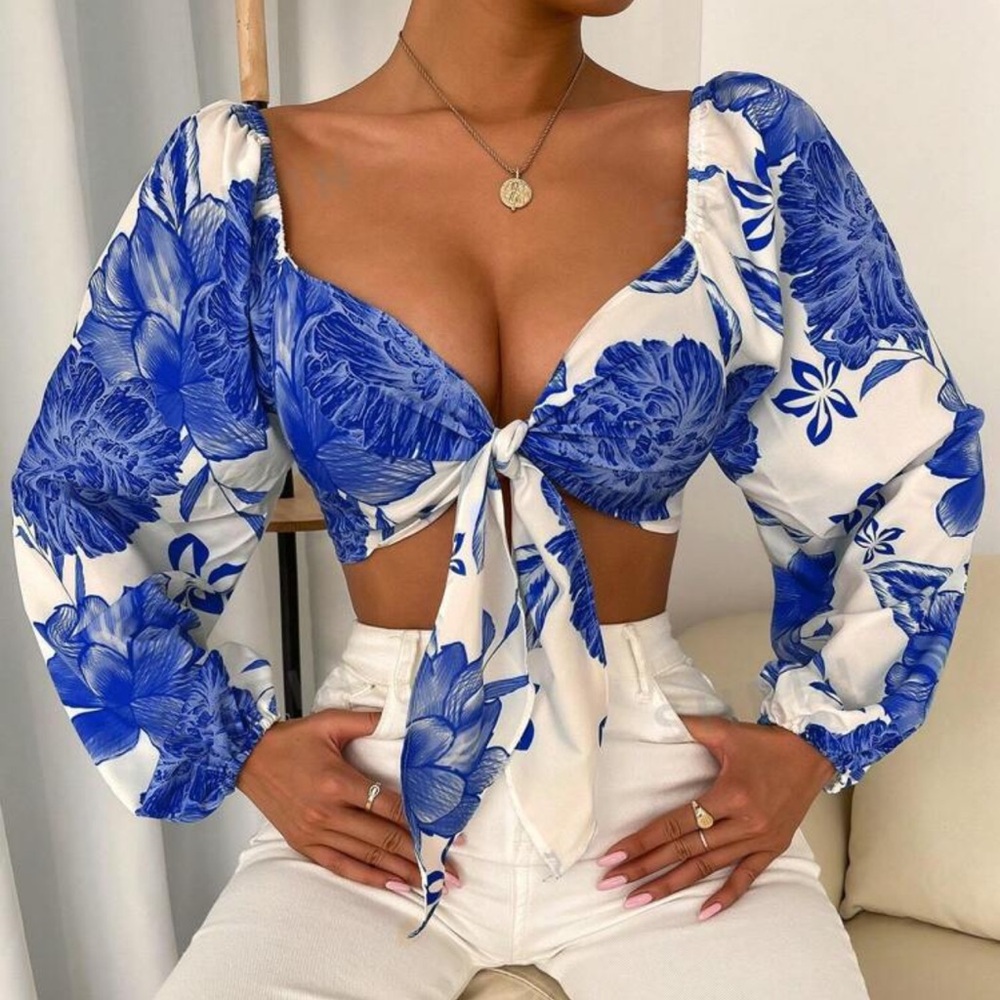 Floral Print Knot Front Crop Top